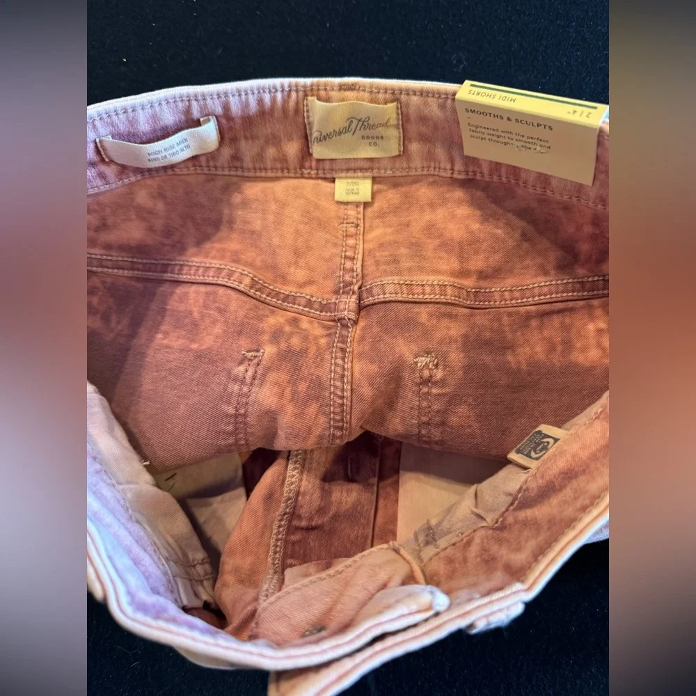 Universal Thread Washed Pink Denim Cutoff Shorts Sz 2/26 - Picture 5 of 8